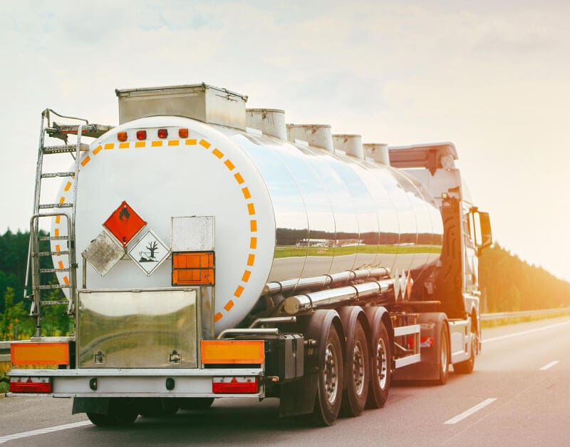 cysterny-substancje-niebezpieczne Firma transportowa oferująca cysterny i transporty substancji niebezpiecznych